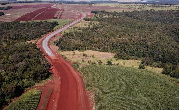 Pavimentação de rodovia para Furnas do Dionísio está 78% concluída